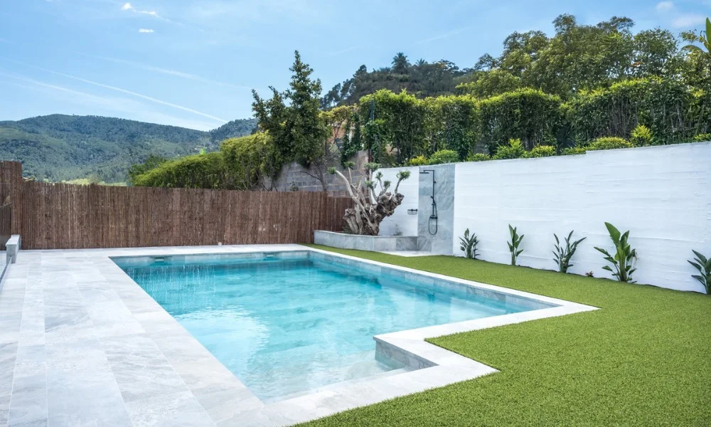 revestimiento porcelanico piscinas