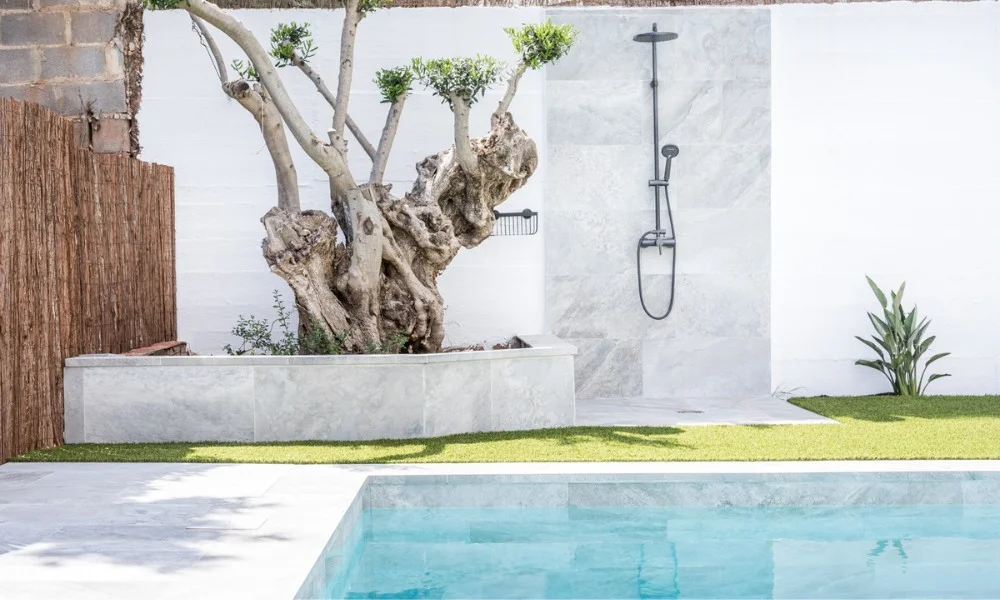 revestimiento porcelanico piscinas