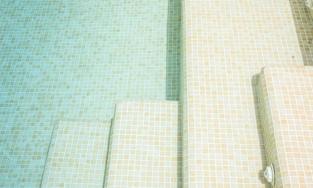 gresite piscinas color crema